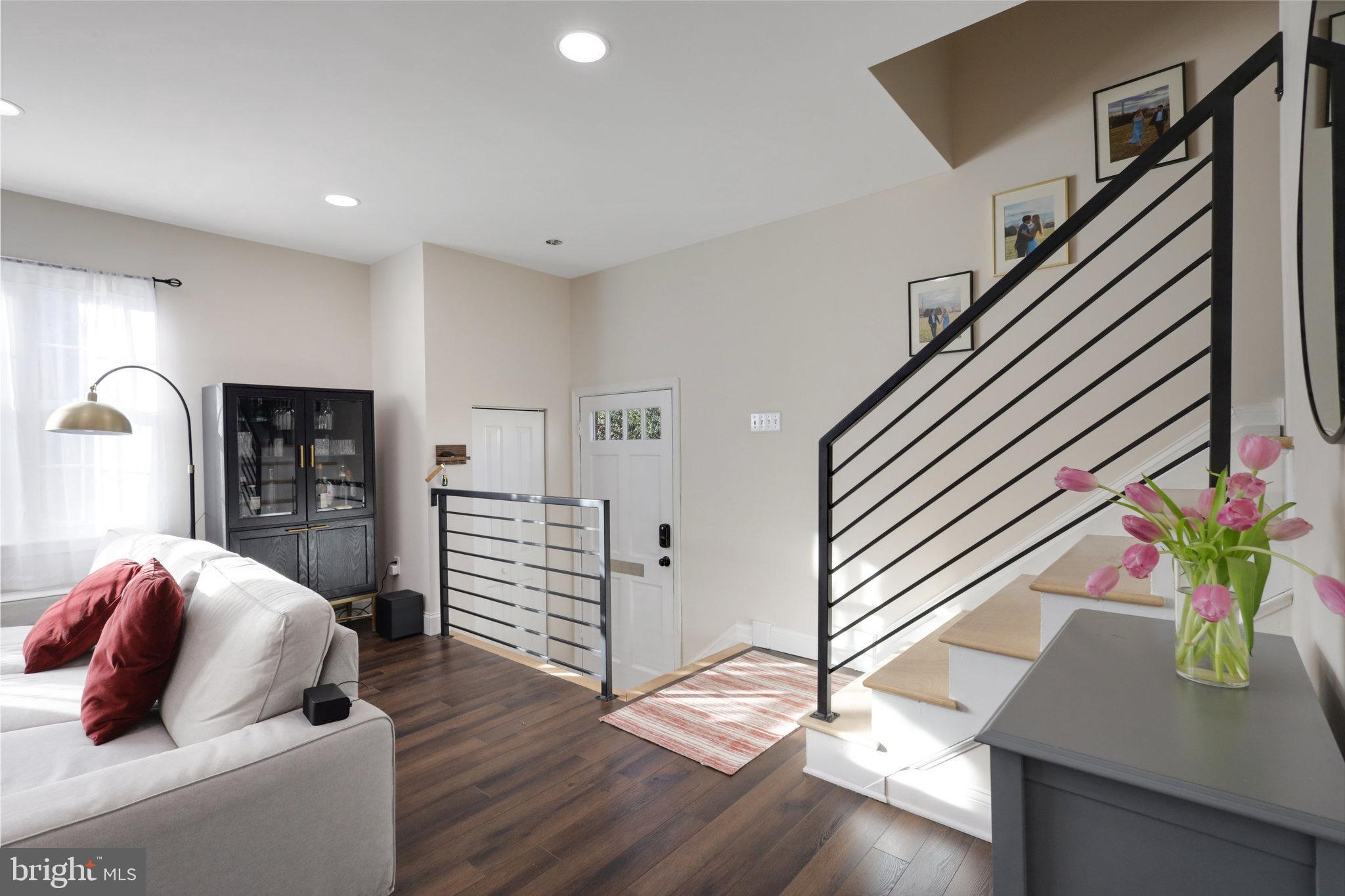 3290 APPLEGATE COURT