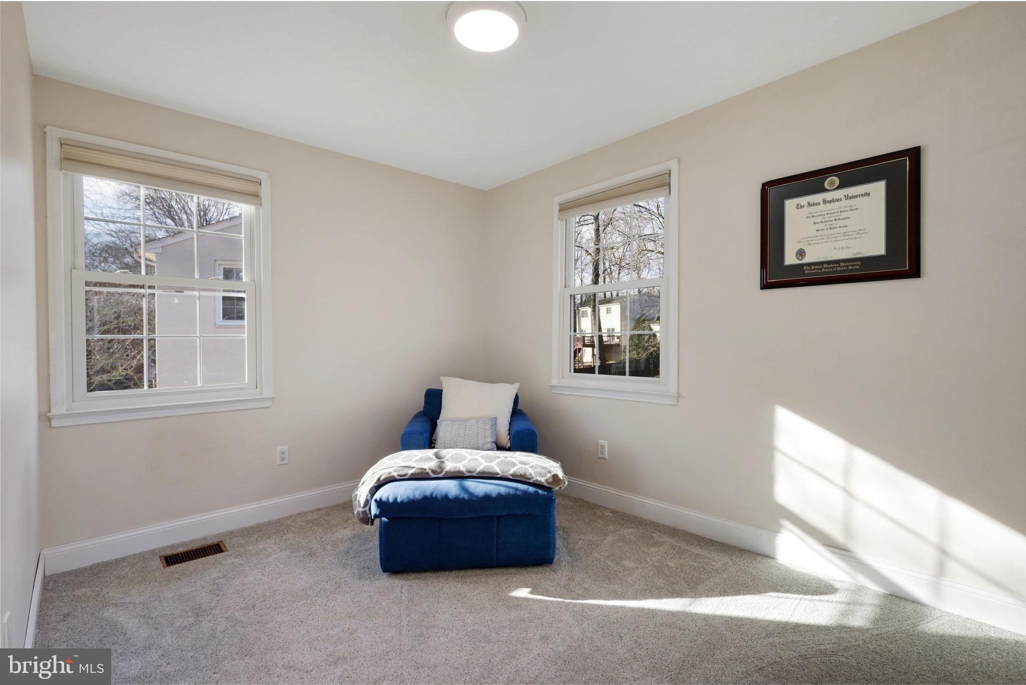 3290 APPLEGATE COURT