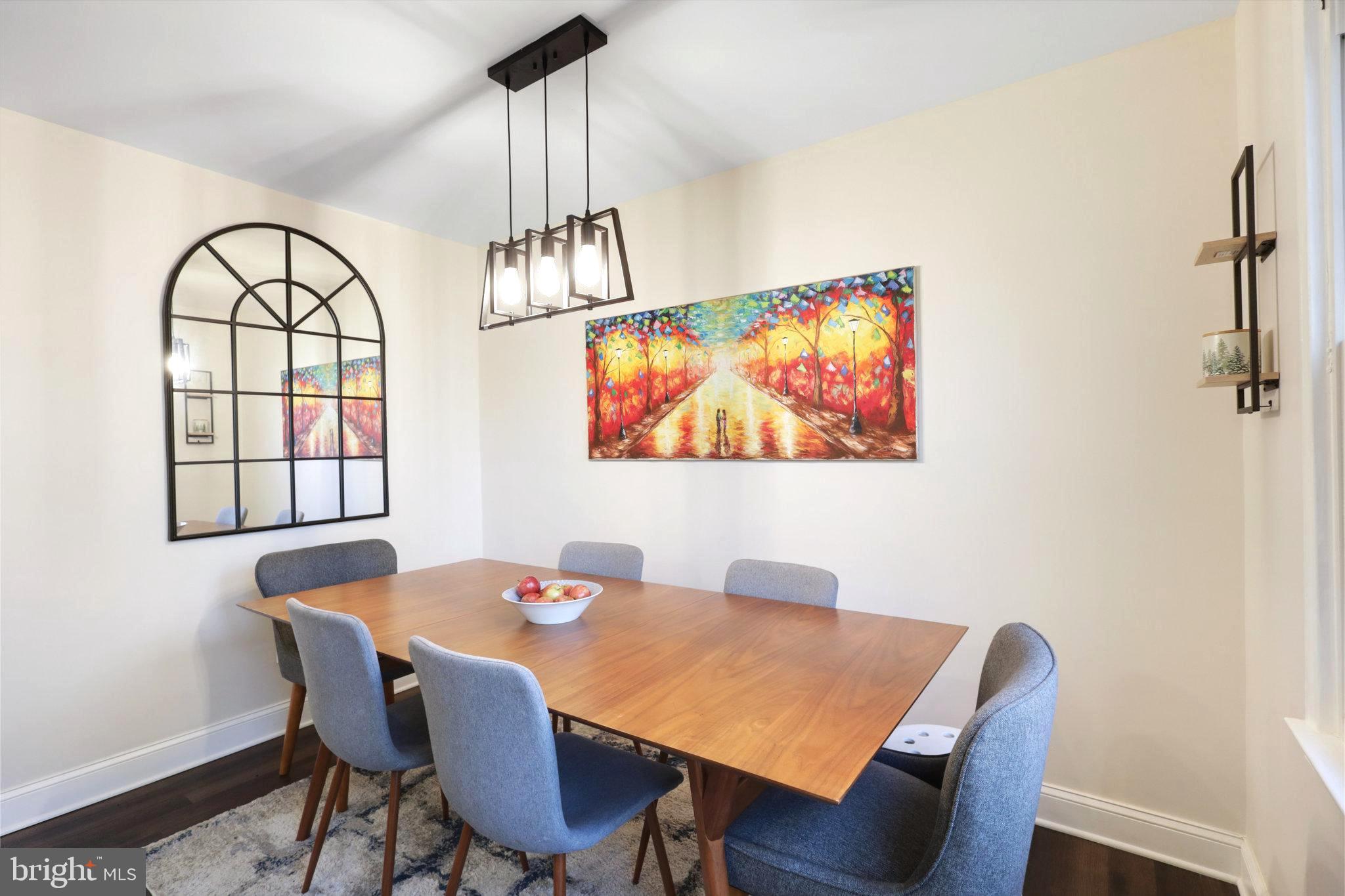 3290 APPLEGATE COURT