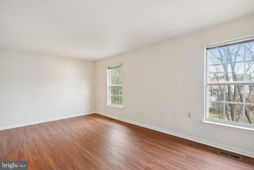 10258 QUIET POND TER