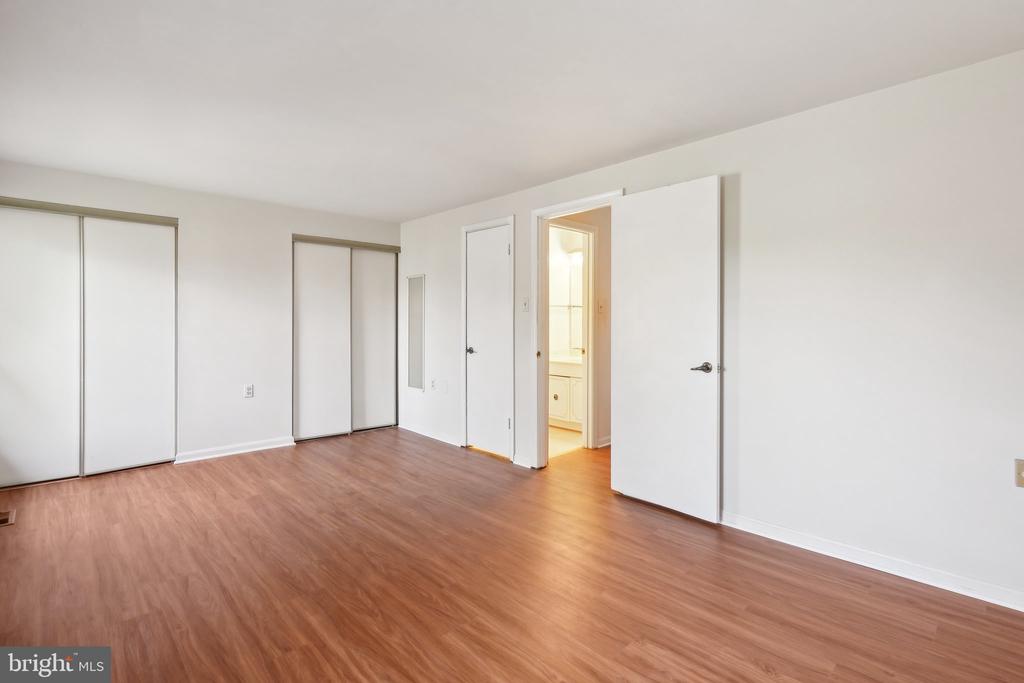 10258 QUIET POND TER