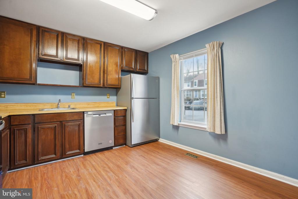10258 QUIET POND TER