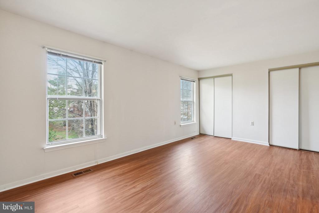 10258 QUIET POND TER