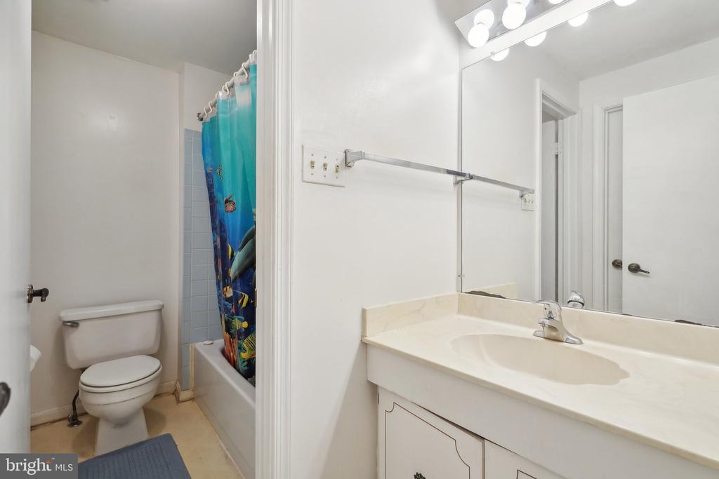 10258 QUIET POND TER