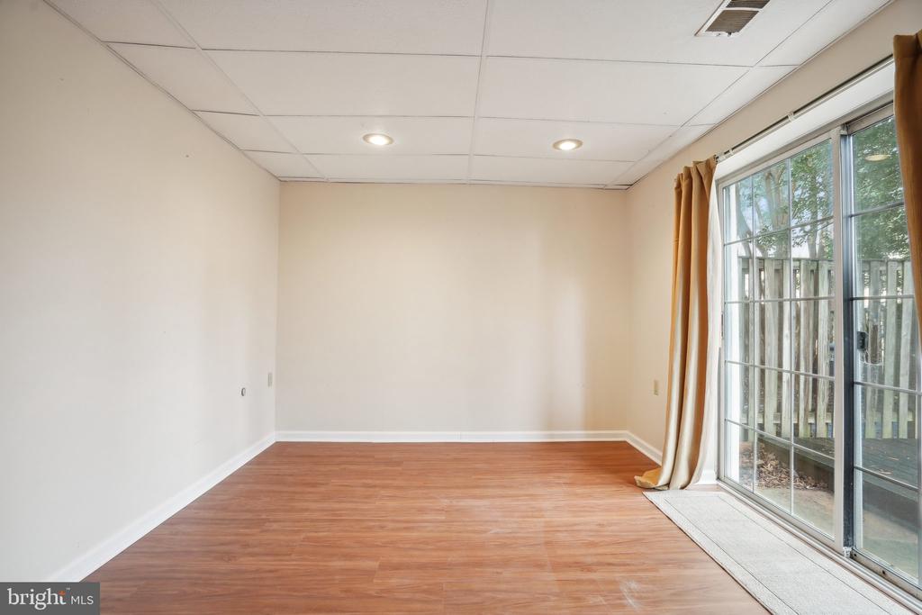 10258 QUIET POND TER