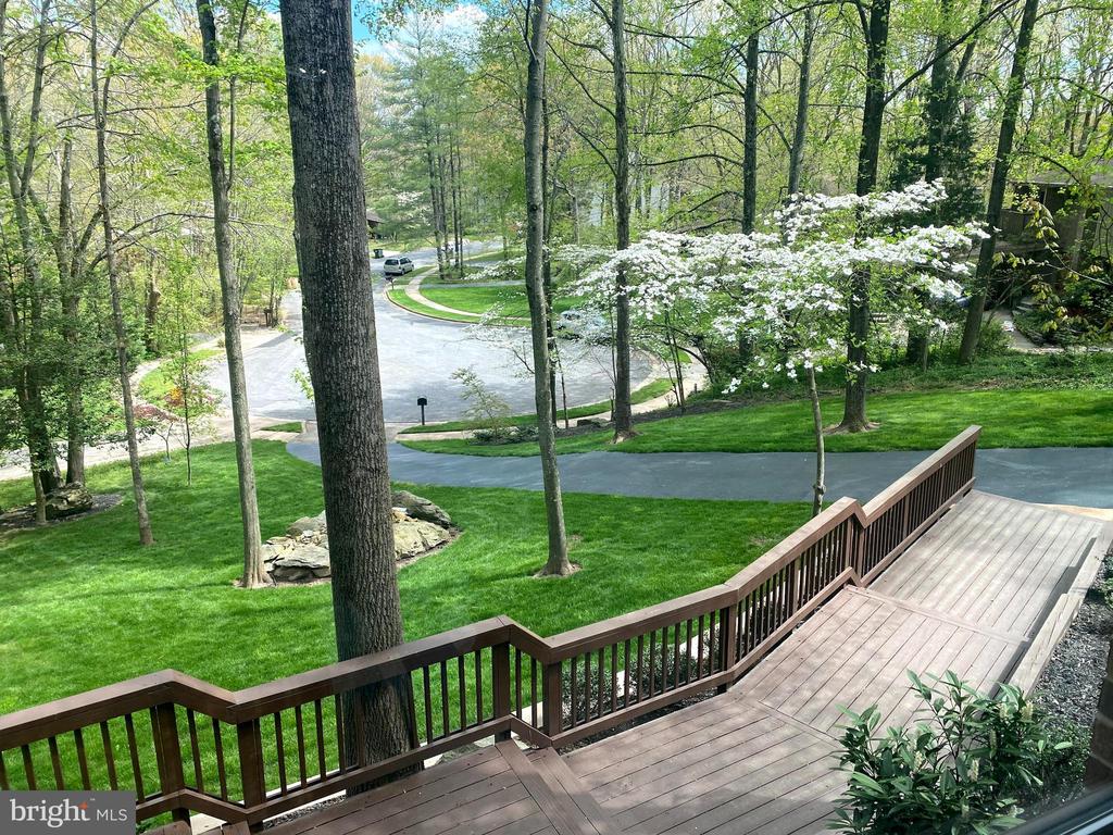 1310 Westhills Ln