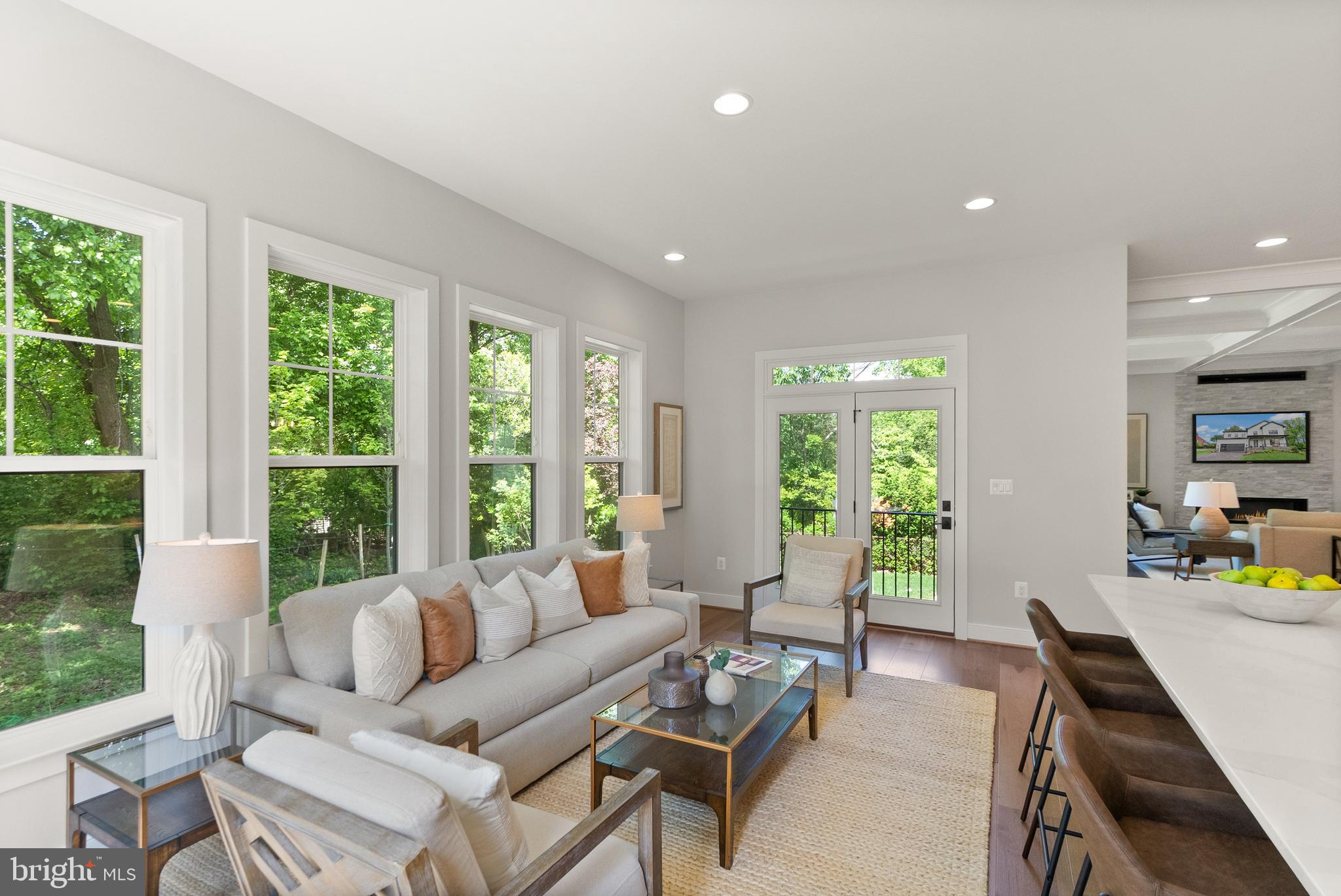 2238 HIGHLAND AVENUE