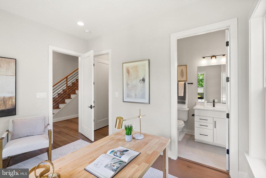 2238 HIGHLAND AVENUE