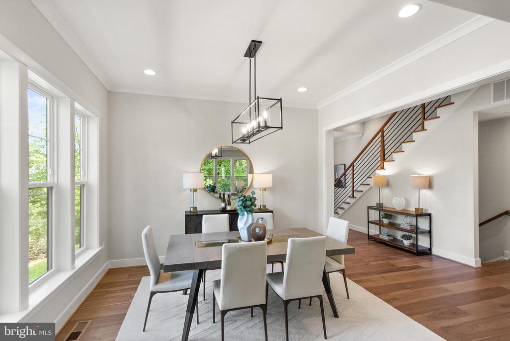 2238 HIGHLAND AVENUE