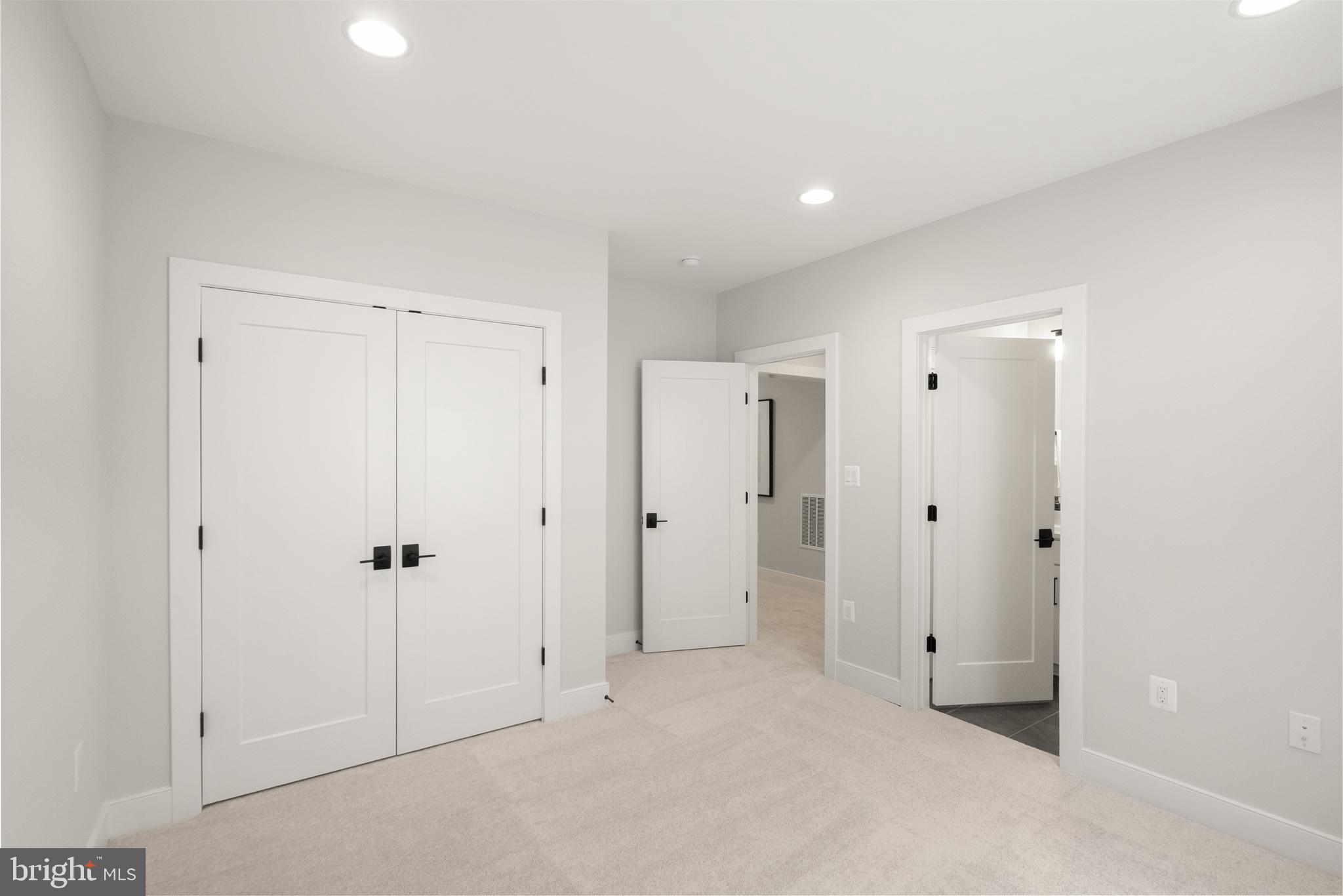 2238 HIGHLAND AVENUE