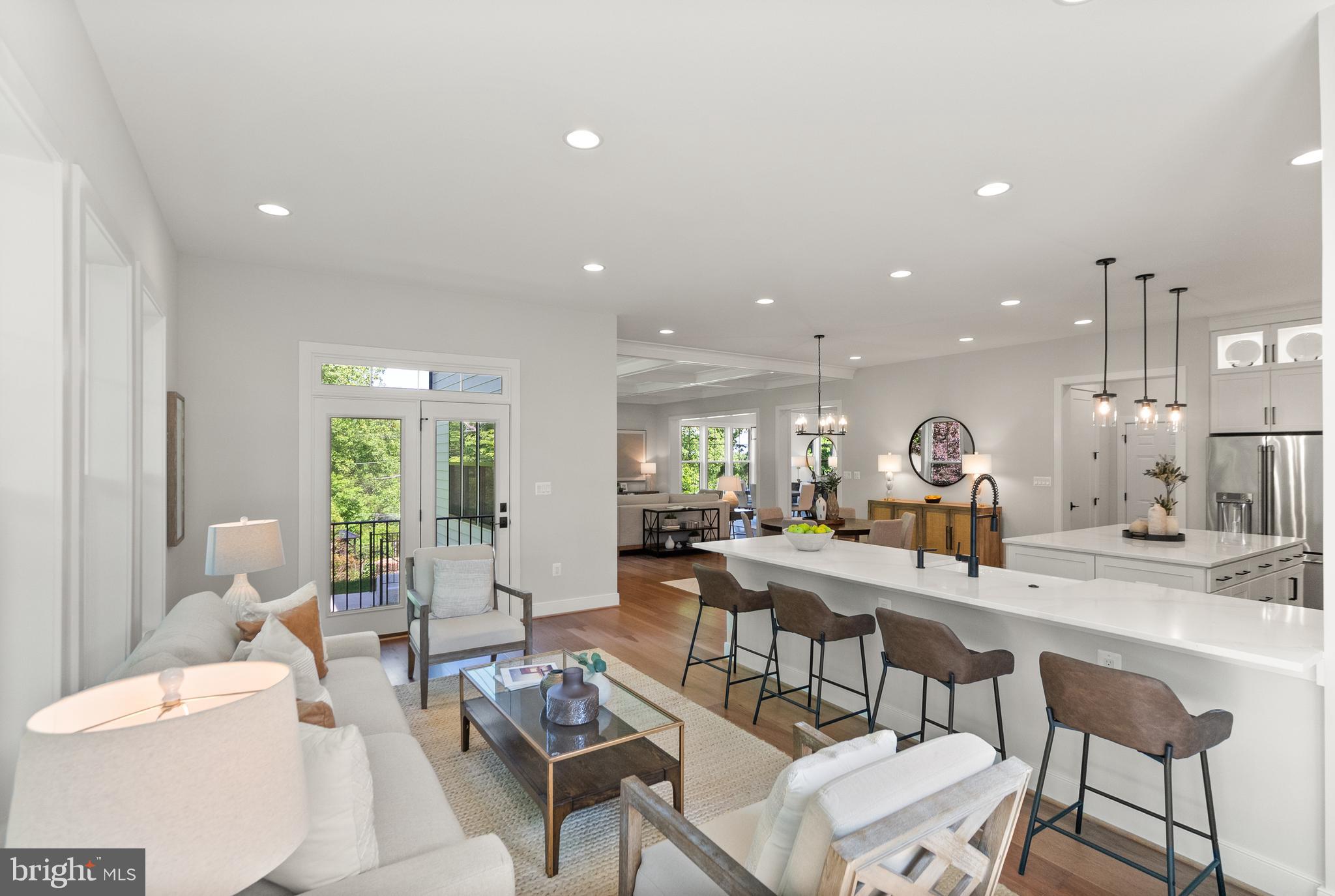2238 HIGHLAND AVENUE