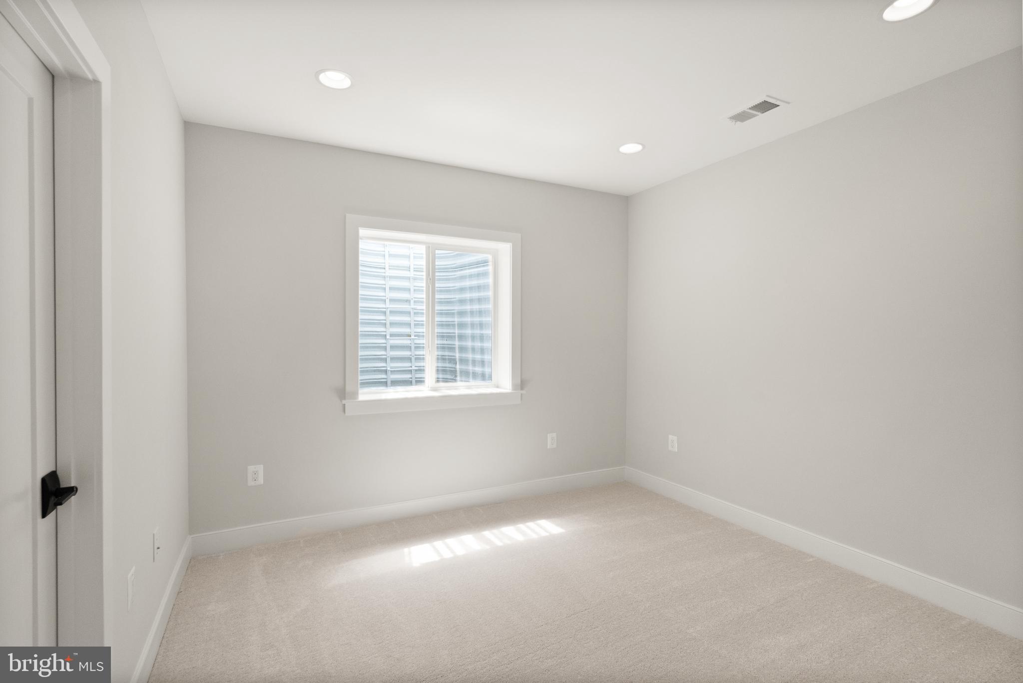 2238 HIGHLAND AVENUE
