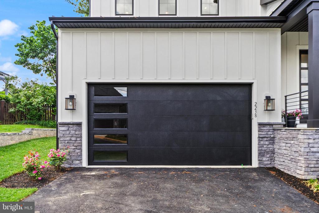 2238 HIGHLAND AVENUE