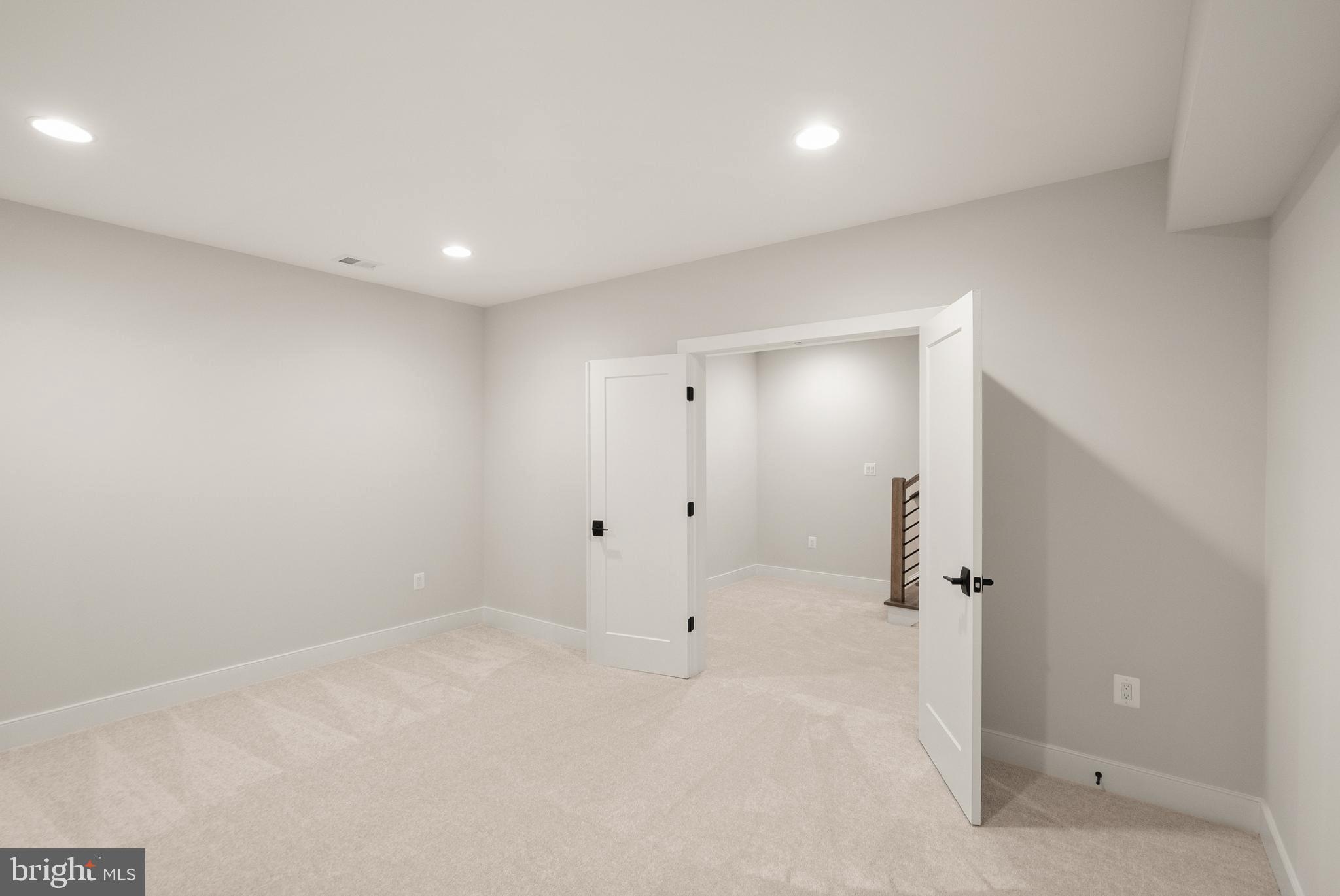 2238 HIGHLAND AVENUE