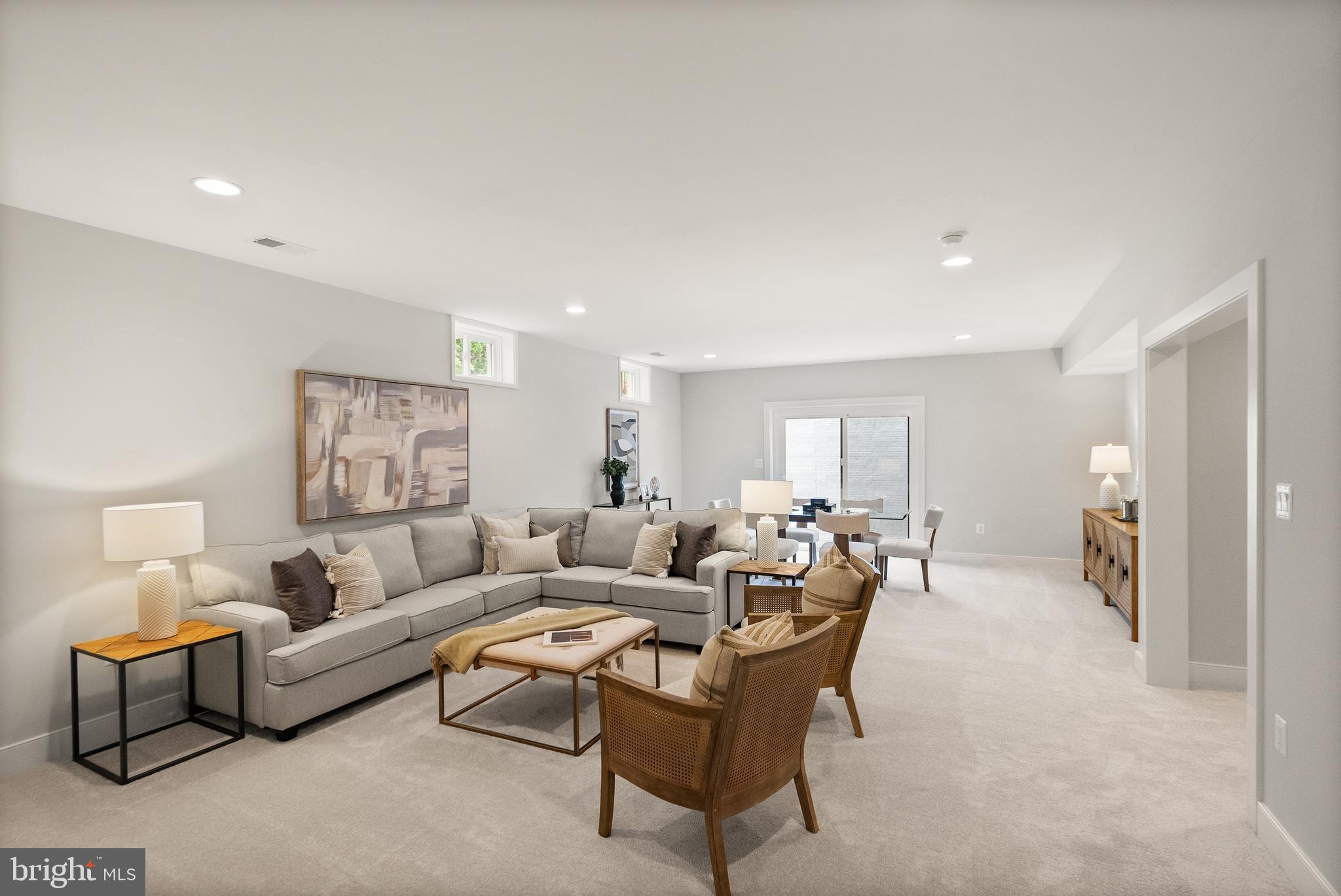 2238 HIGHLAND AVENUE