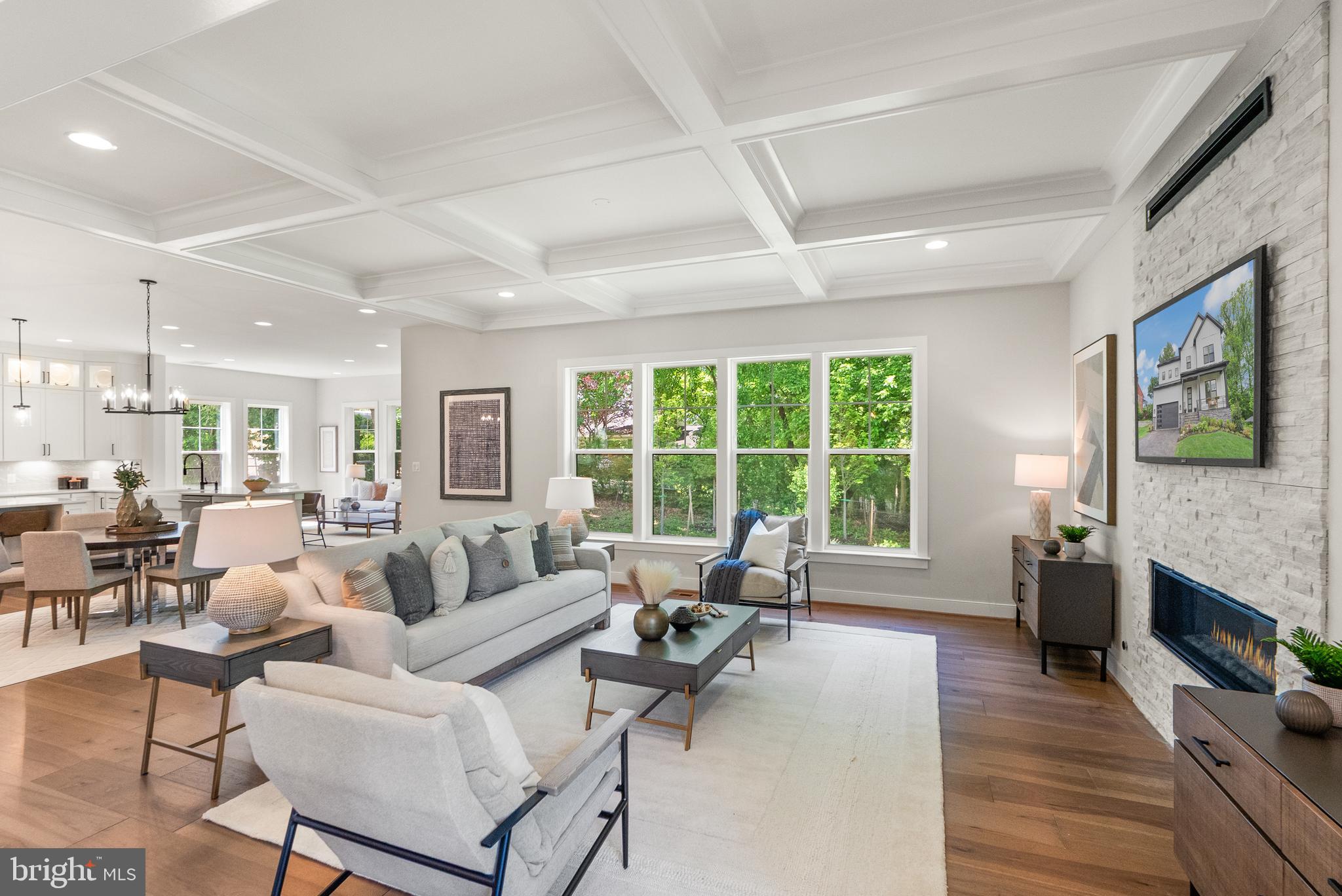 2238 HIGHLAND AVENUE
