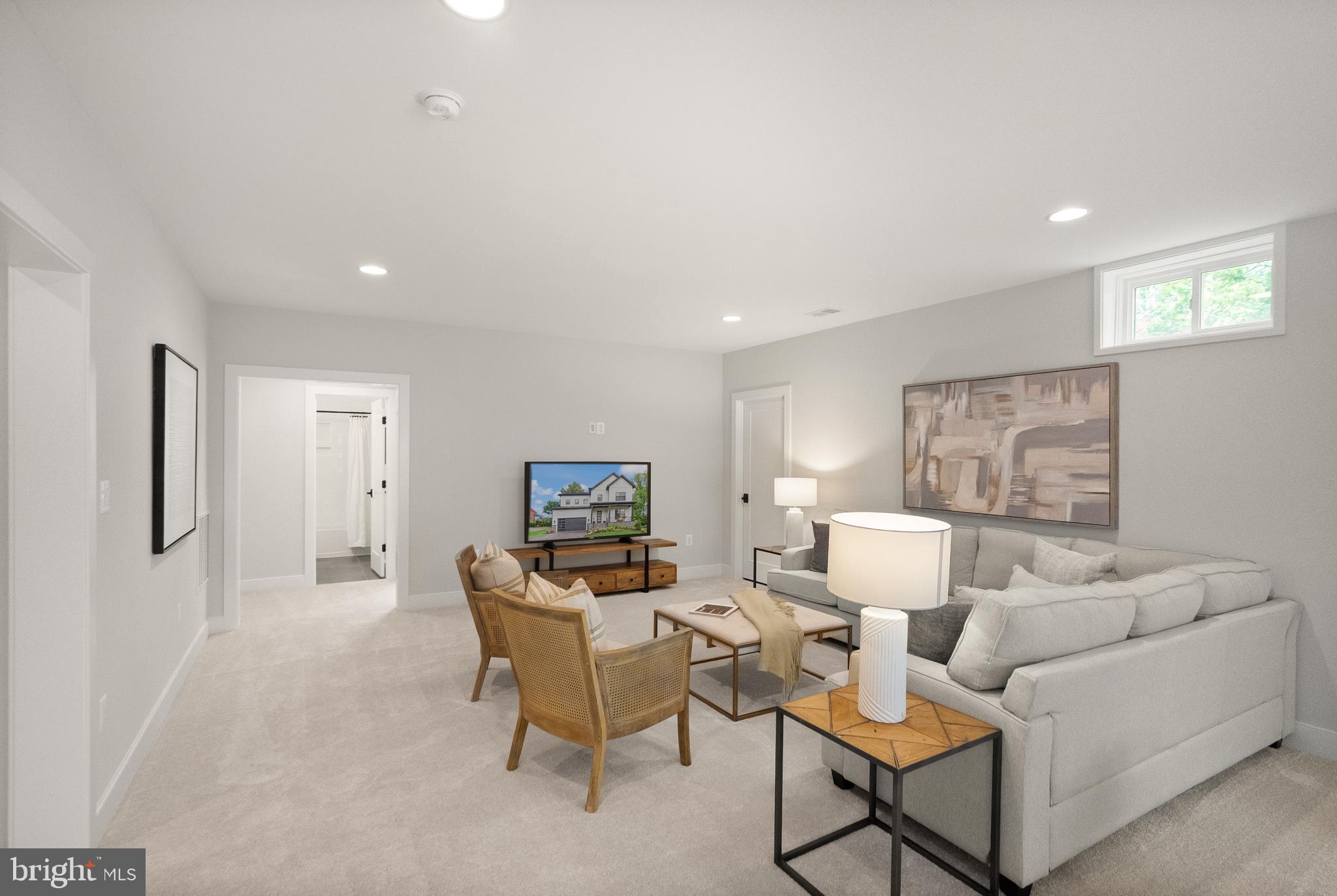 2238 HIGHLAND AVENUE