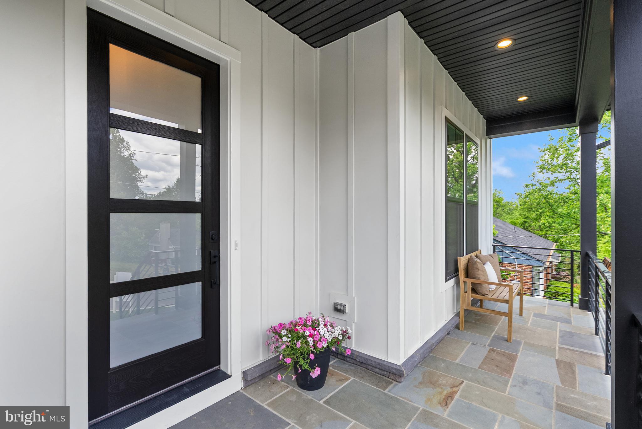 2238 HIGHLAND AVENUE