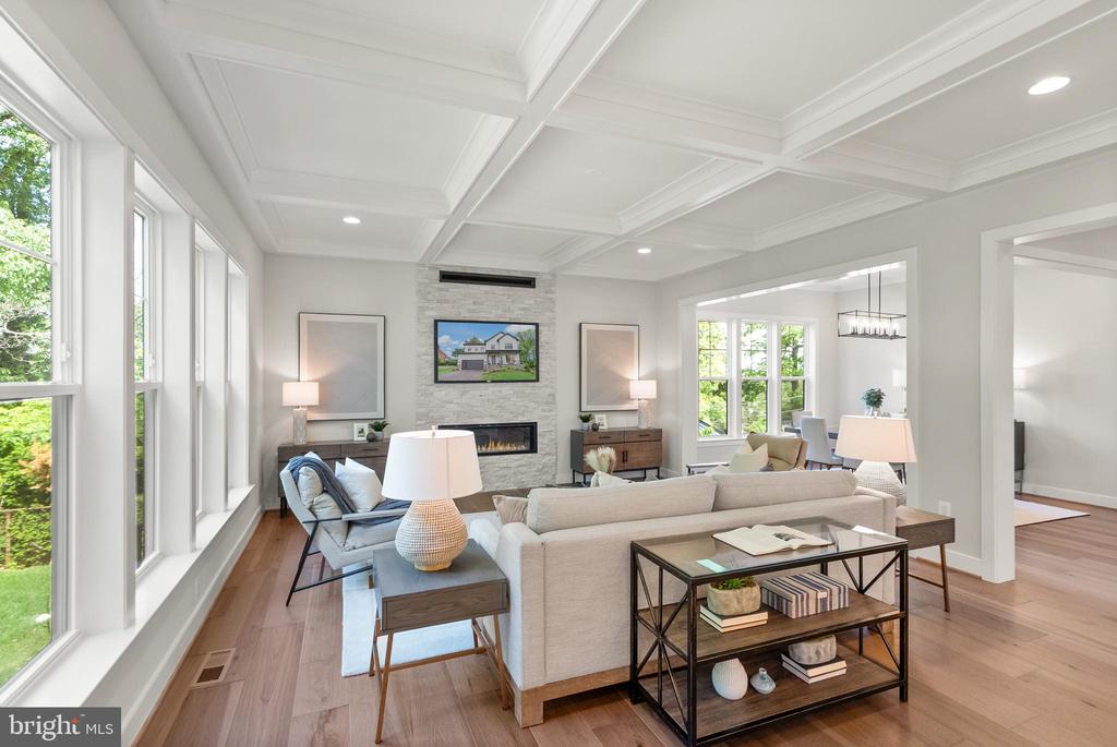 2238 HIGHLAND AVENUE