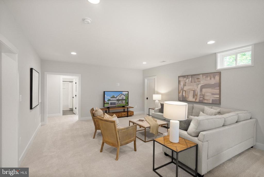 2238 HIGHLAND AVENUE