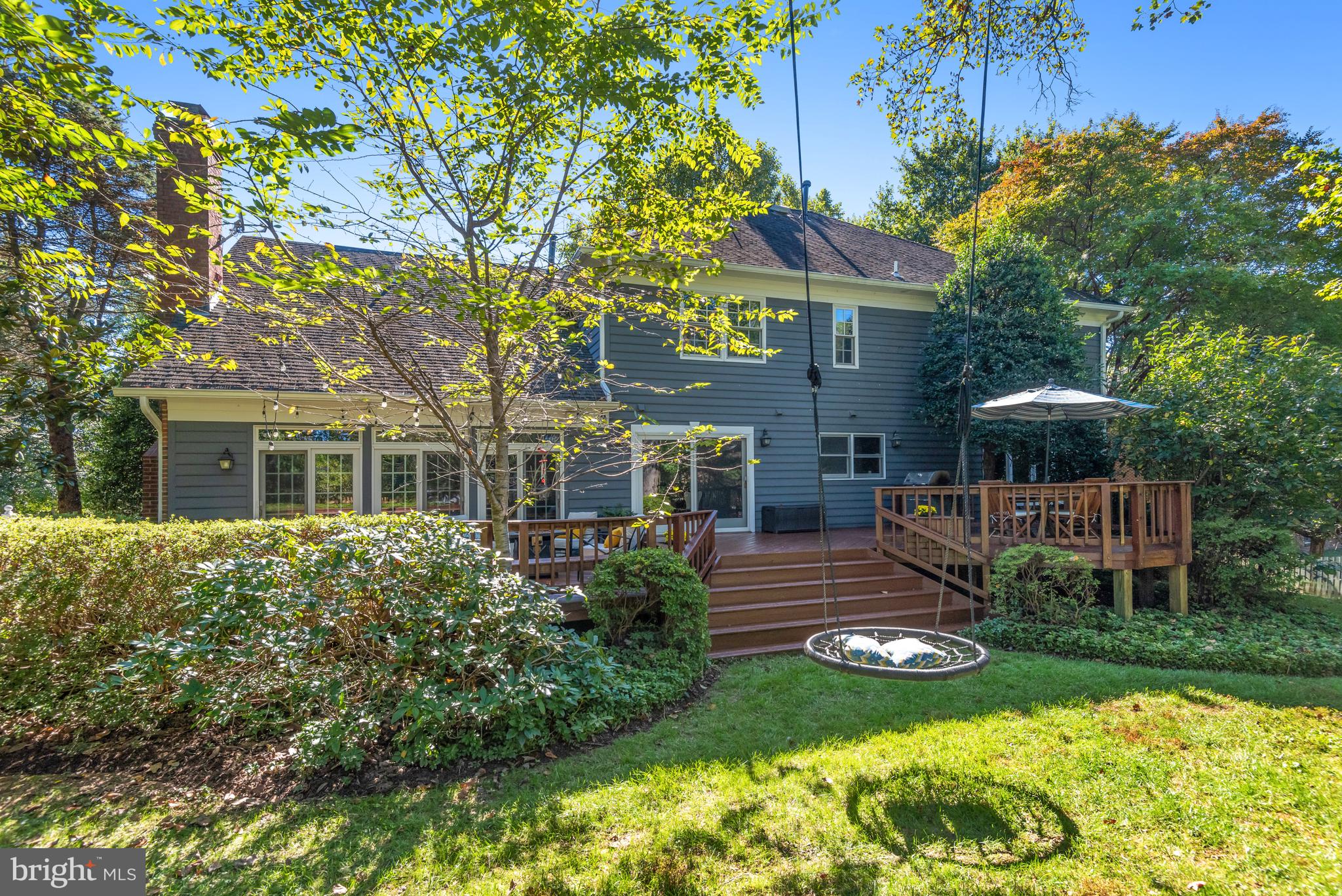 1522 Forest Ln