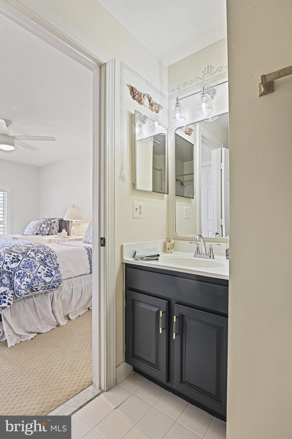 11277 Center Harbor Rd