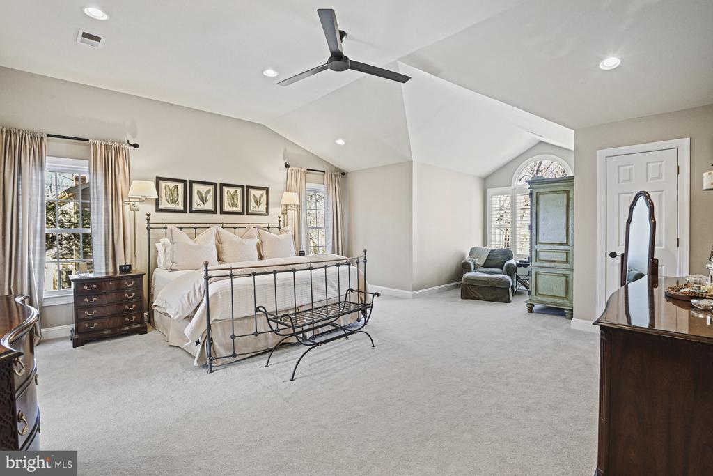 11277 Center Harbor Rd