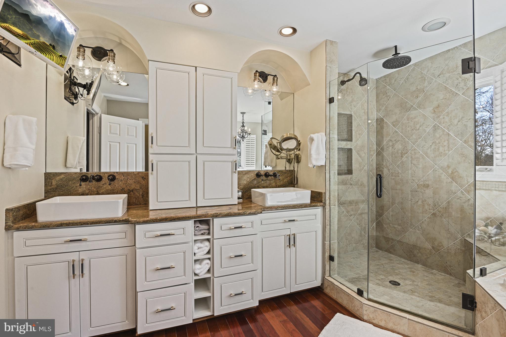 11277 Center Harbor Rd