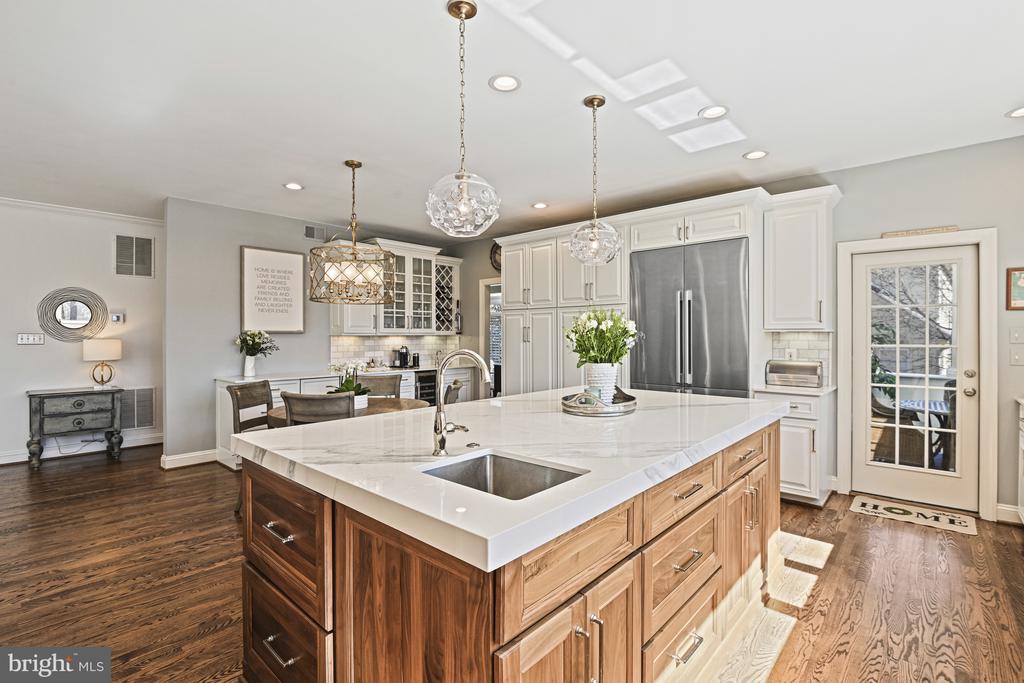 11277 Center Harbor Rd