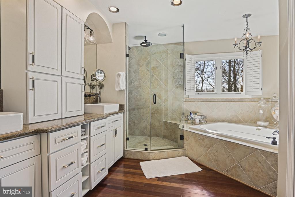 11277 Center Harbor Rd
