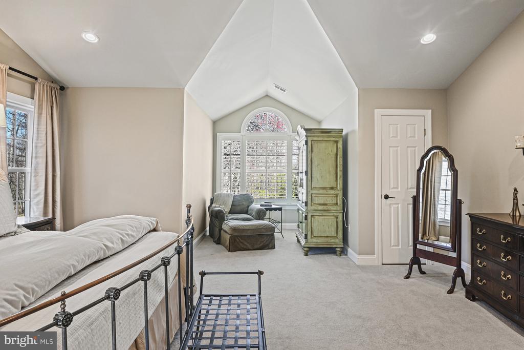 11277 Center Harbor Rd