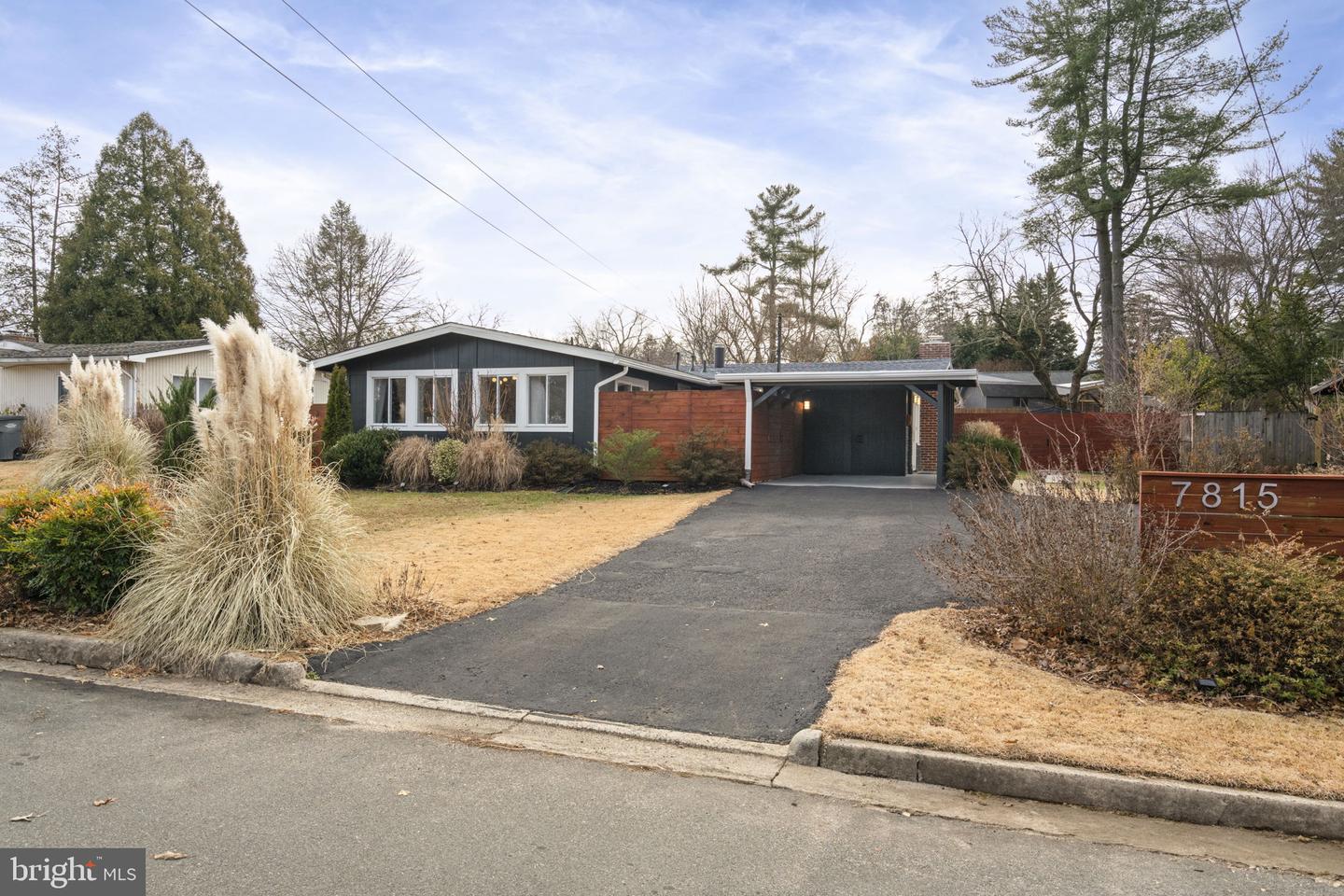 7815 Holmes Run Dr