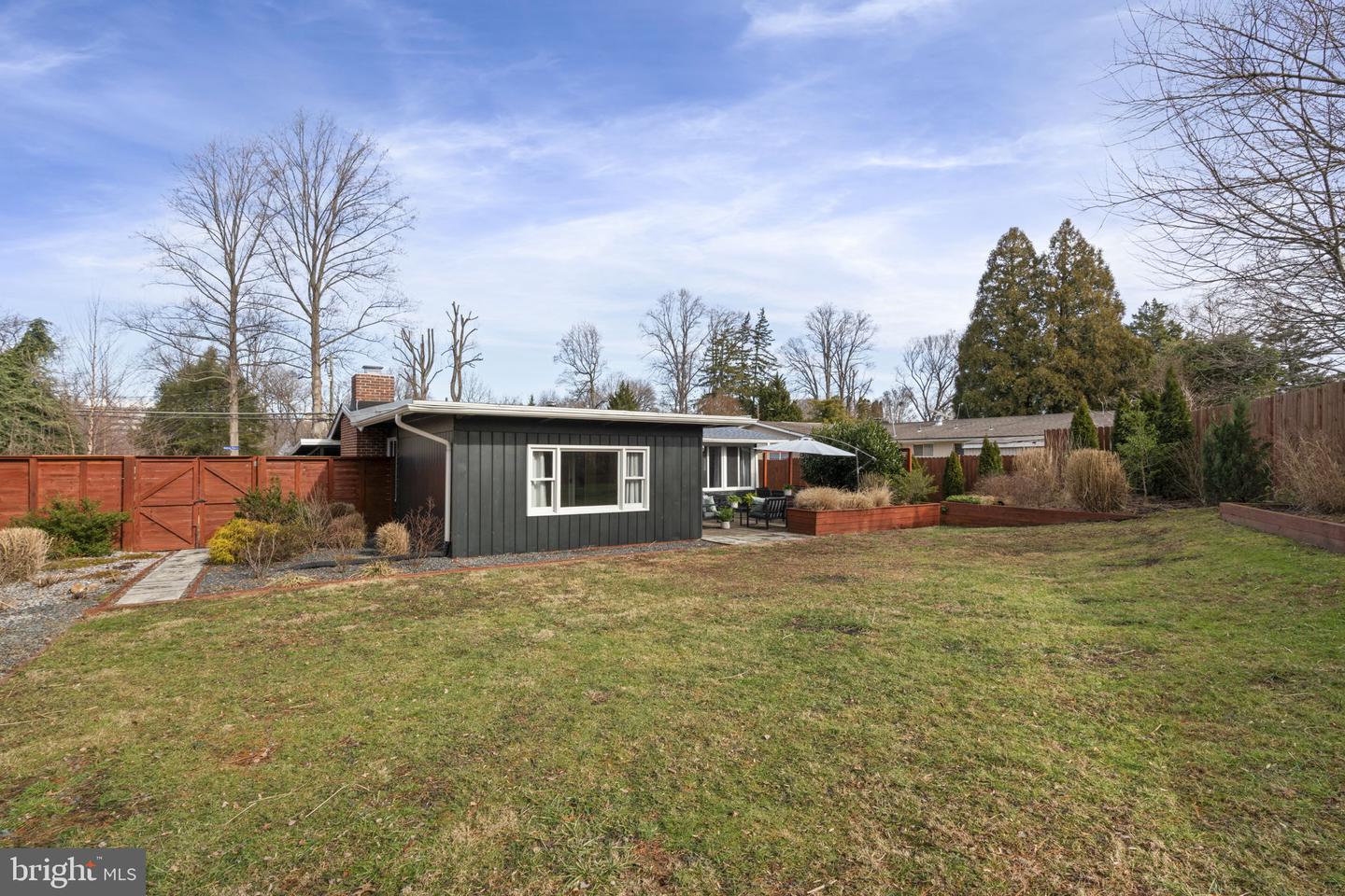 7815 Holmes Run Dr
