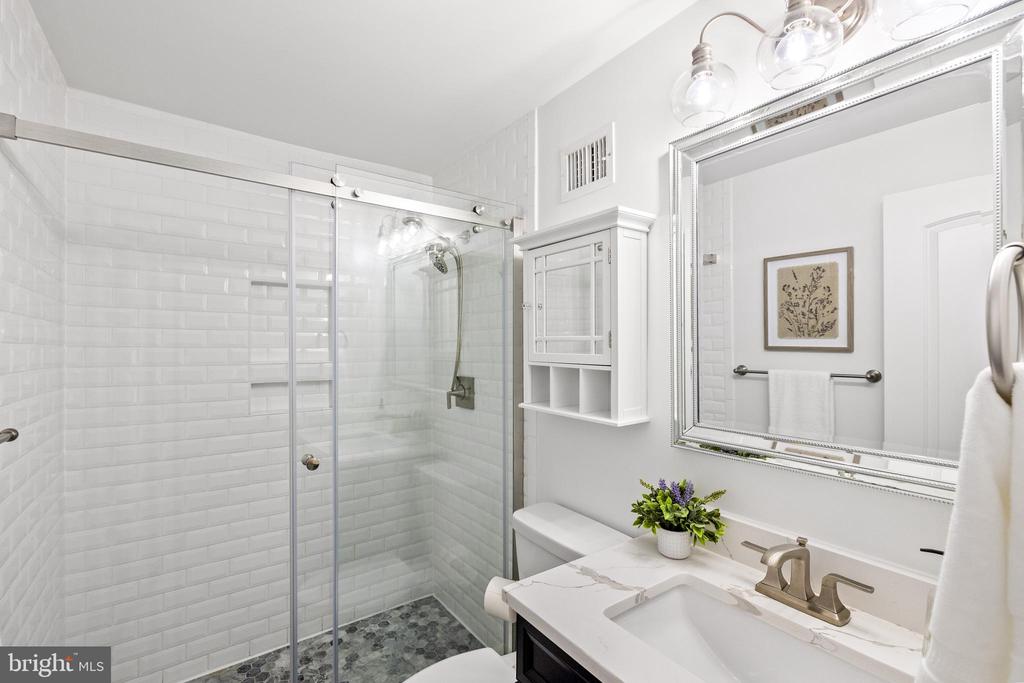 8732 Ridge Hollow Ct