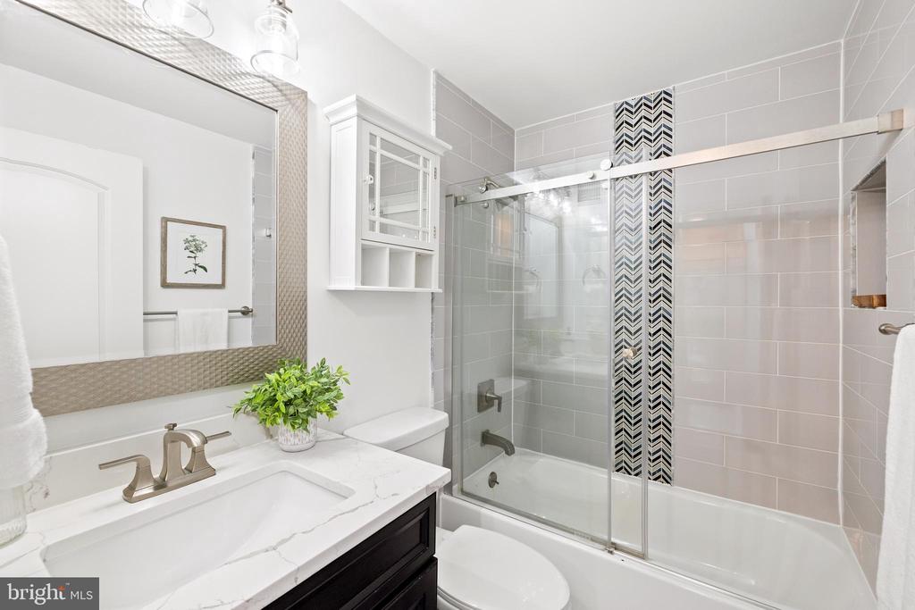 8732 Ridge Hollow Ct