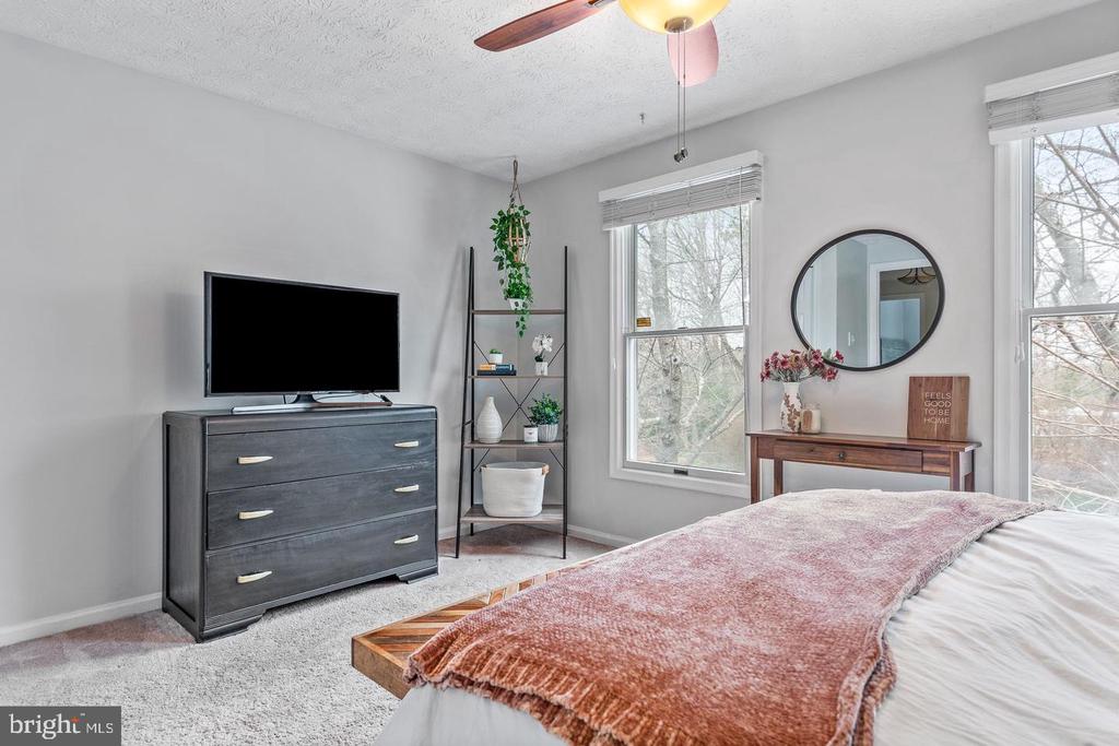 1657 POPLAR GROVE DRIVE