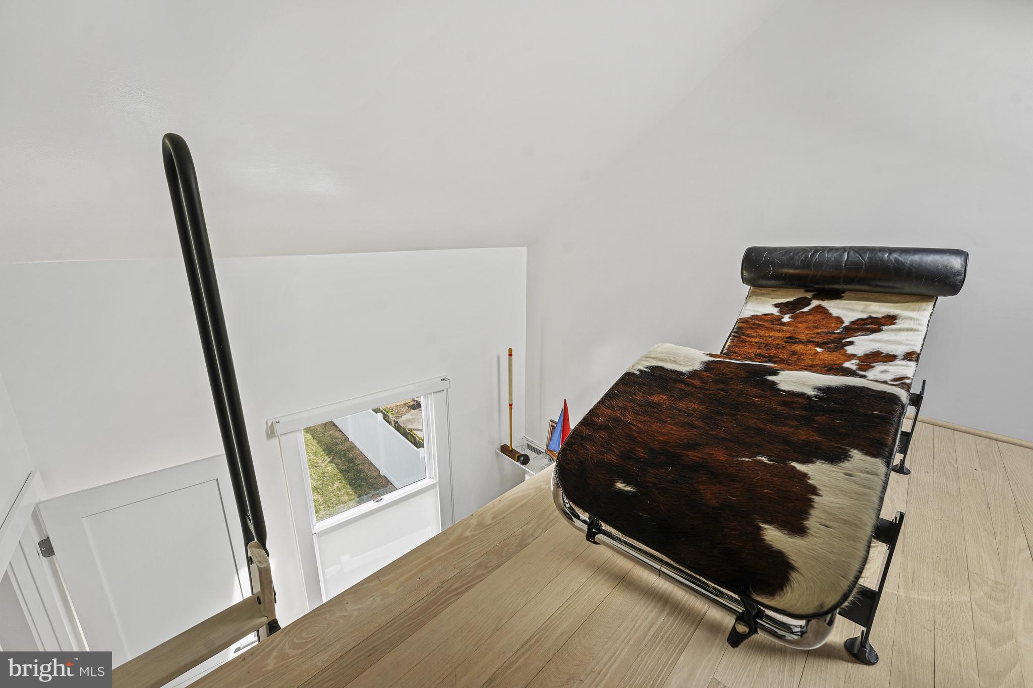 1735 Chain Bridge Rd