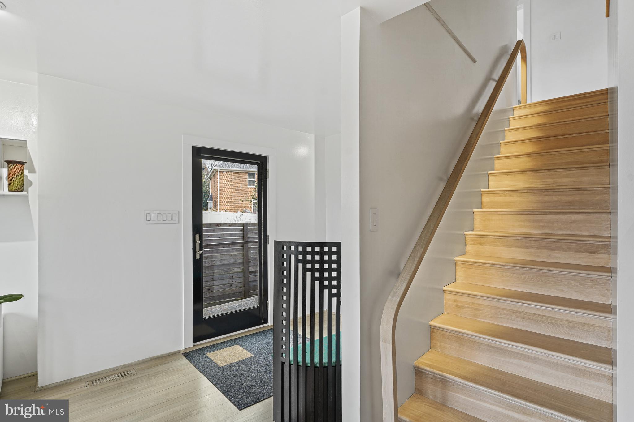 1735 Chain Bridge Rd