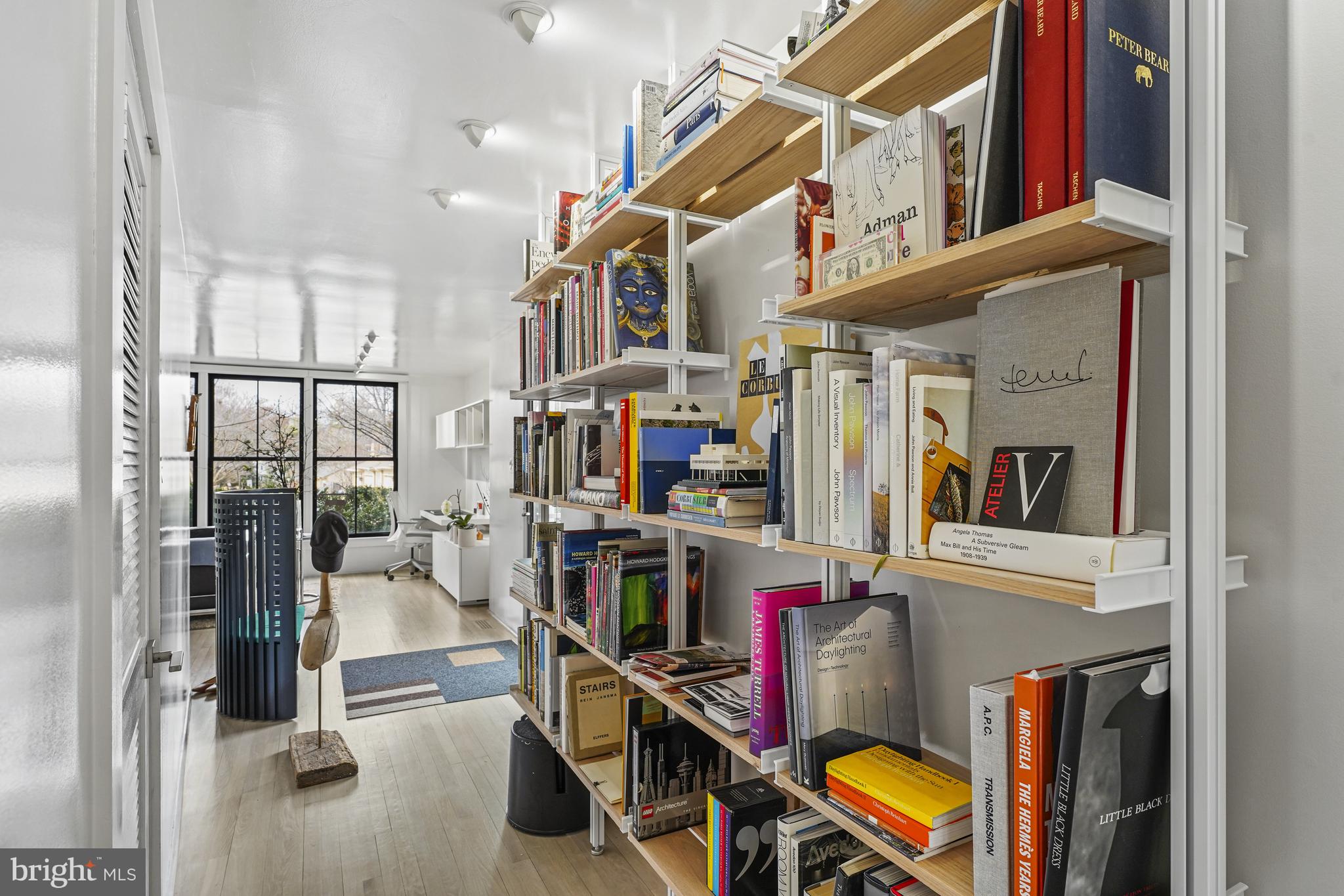 1735 Chain Bridge Rd