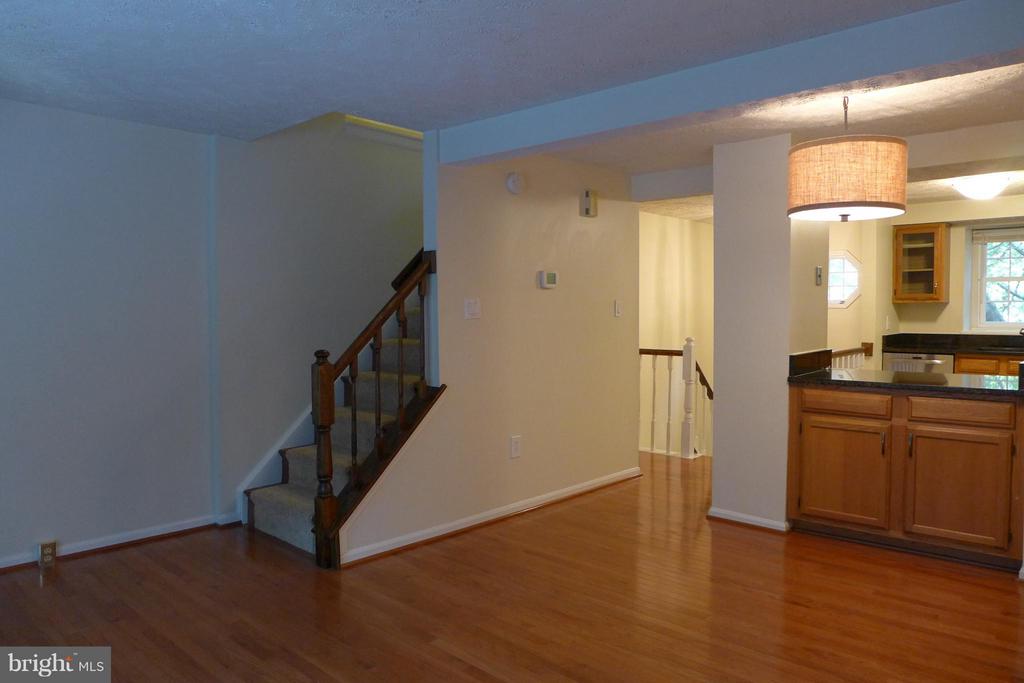 1519 Woodcrest Dr