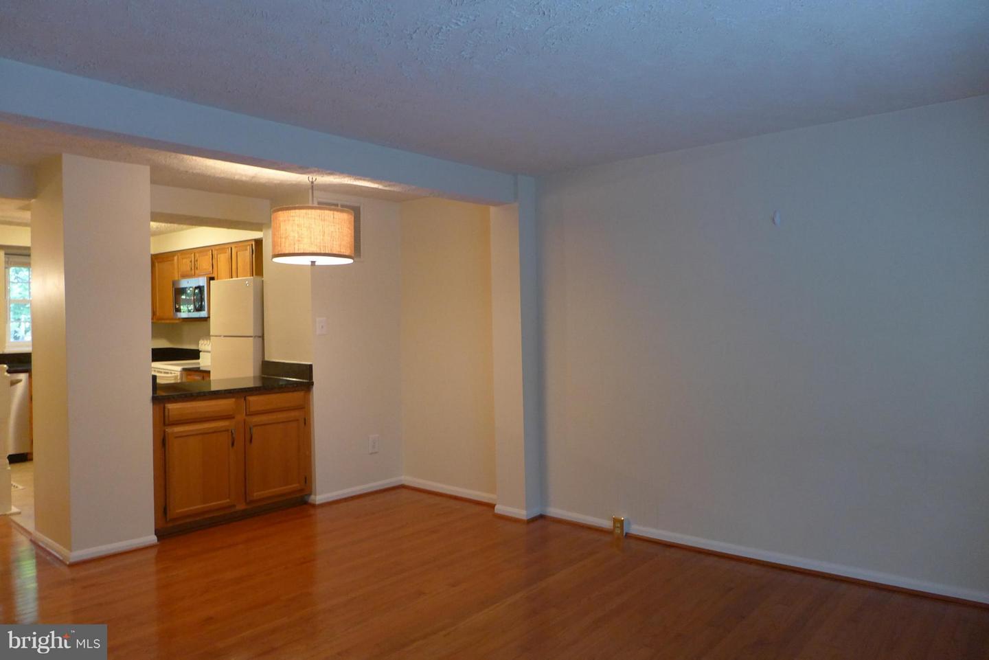 1519 Woodcrest Dr