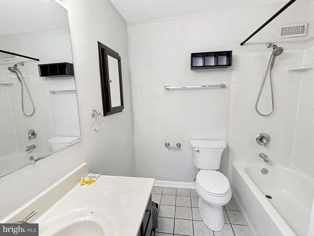 2284 EMERALD HEIGHTS COURT