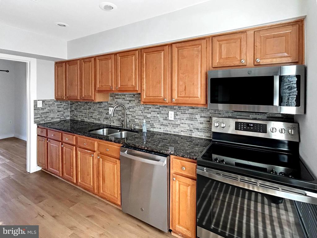 2284 EMERALD HEIGHTS COURT