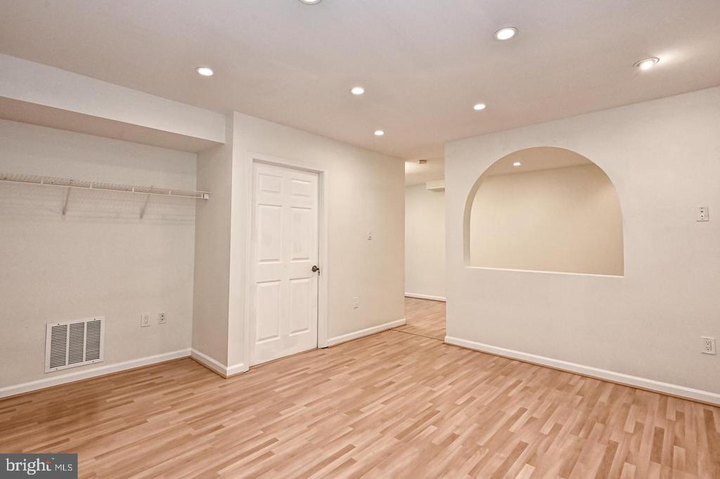 3508 CHAMBRAY WAY