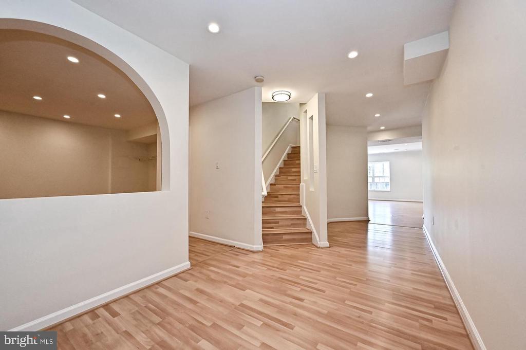 3508 CHAMBRAY WAY