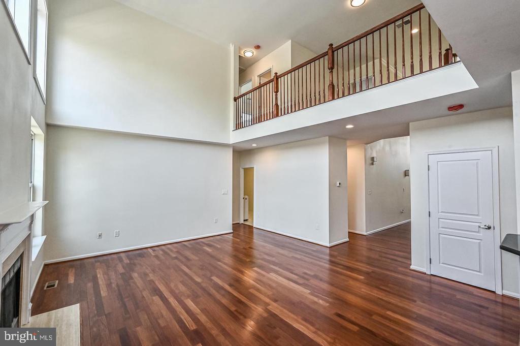 3508 CHAMBRAY WAY