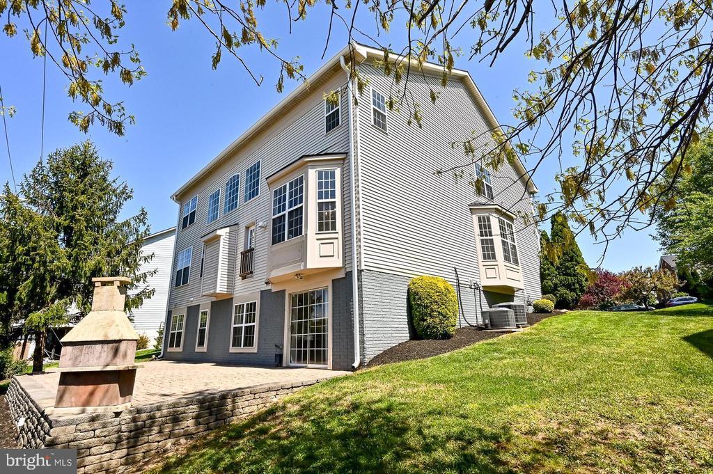 3508 CHAMBRAY WAY