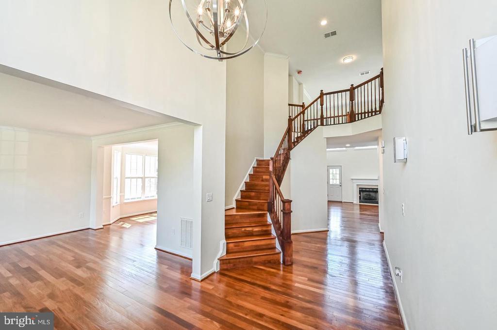 3508 CHAMBRAY WAY
