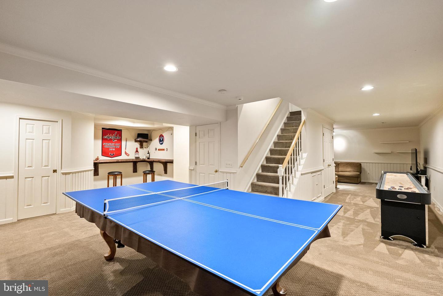 10856 Meadowland Dr