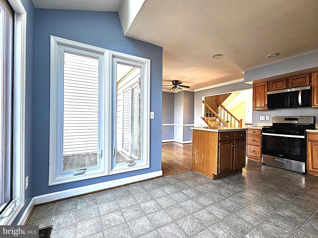 3738 FARMLAND DRIVE